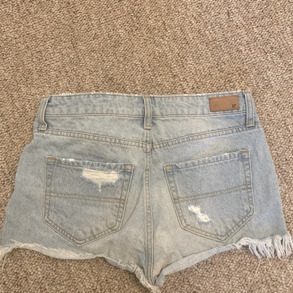 Nordstrom BP short Jean shorts. Size 26 - Picture 3 of 3